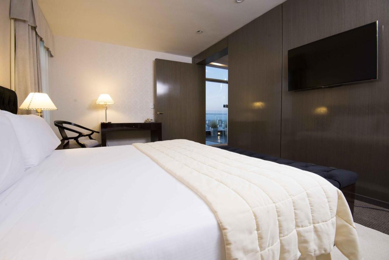 Hotel By Ihg