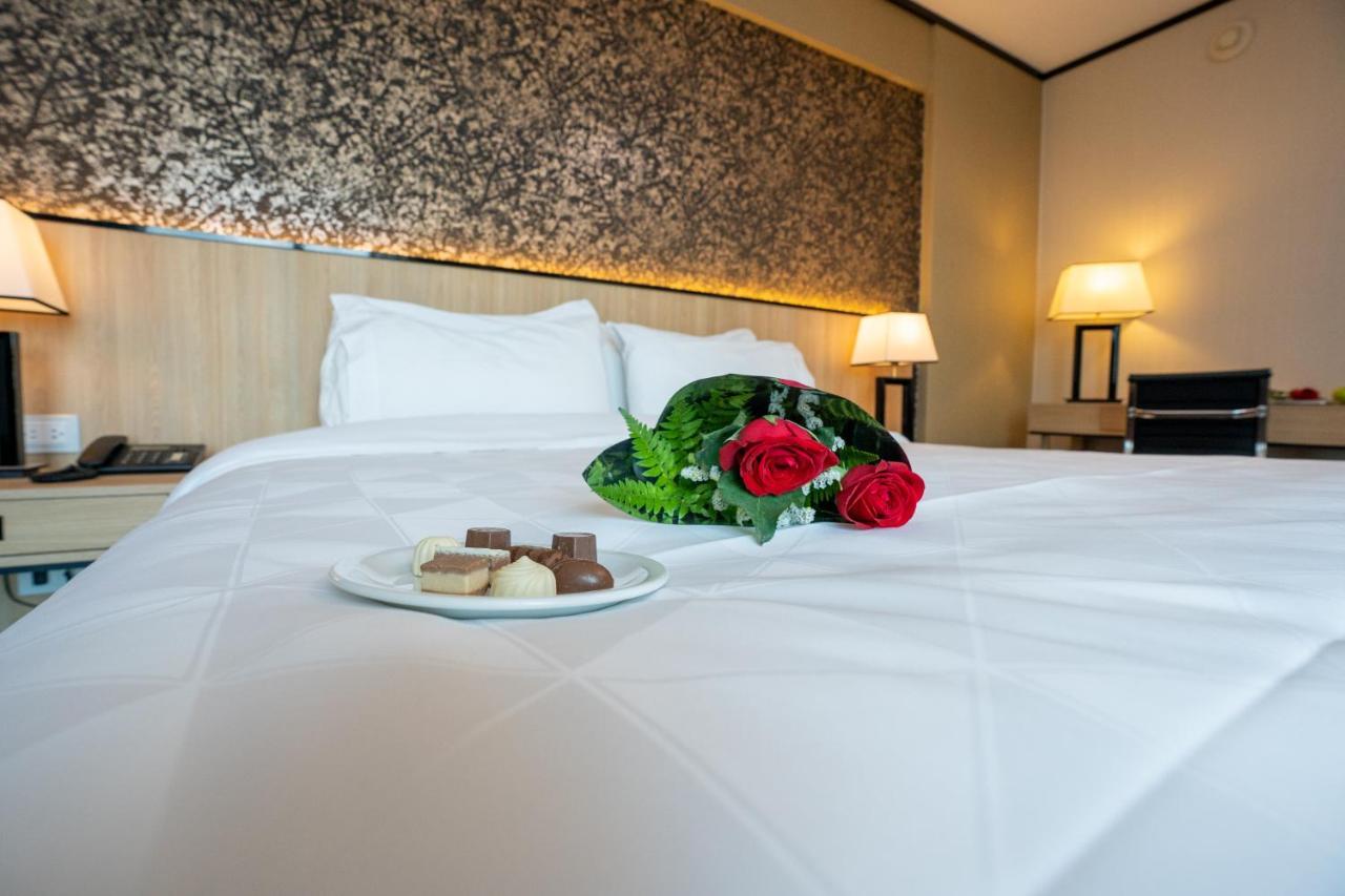 By Ihg 4*
