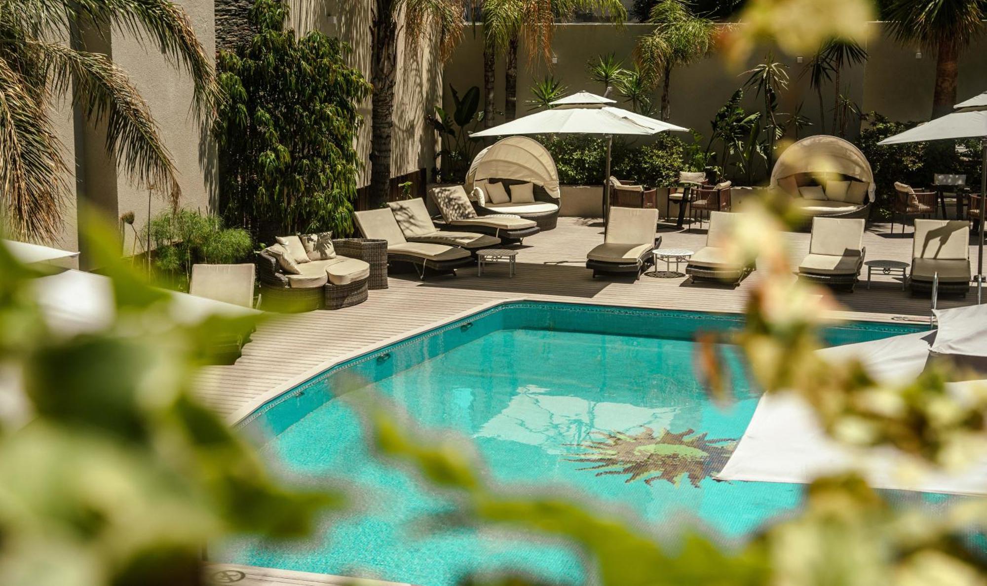 By Ihg 4* Rosario