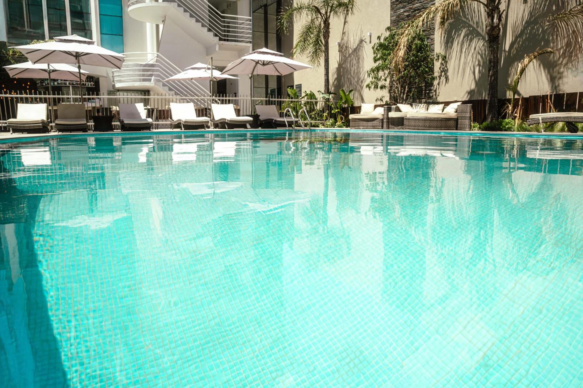 By Ihg