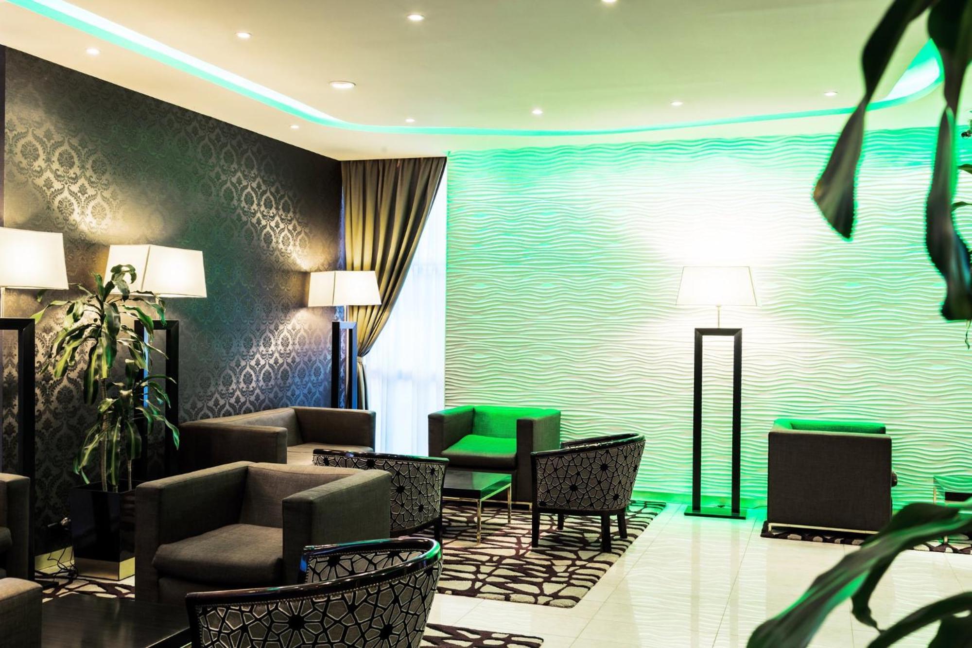 By Ihg Hotel